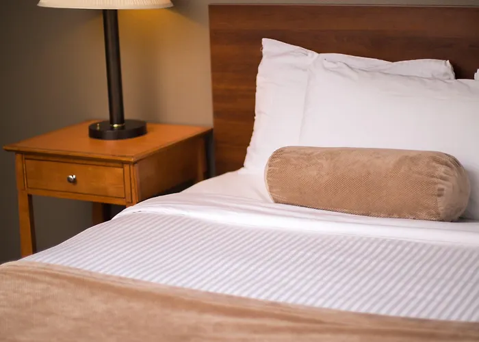 Hotel High Country 2*