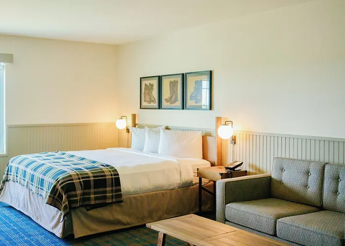 Hotel High Country 2*
