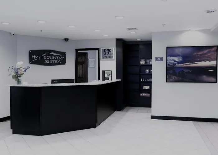 High Country Hotel 2*
